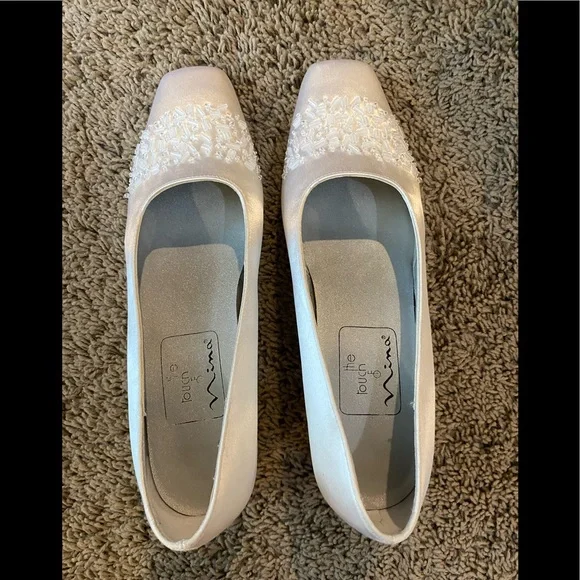 🤍Nina • white wedding block heel pump • 6.5 • EUC - Picture 3 of 6